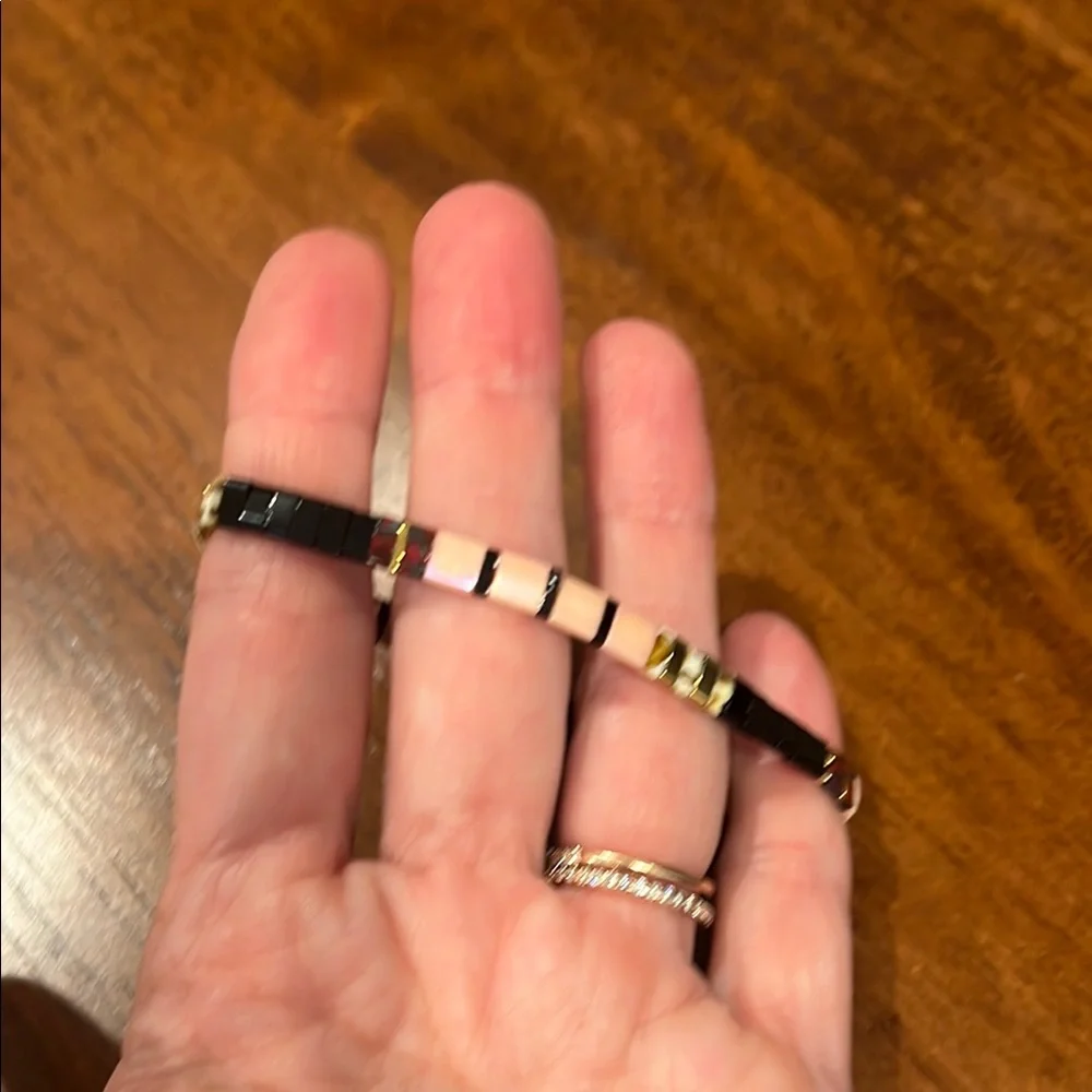 Elegant Black,‎ Pink and Gold Bracelet